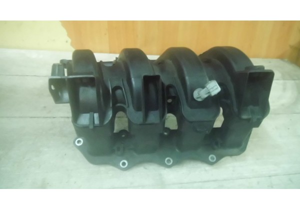 Колектор впускний Renault Clio 2-3, Modus, Twingo 1-2, Logan, Sandero, Kangoo, 1.2 16V, 8200275381